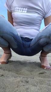 Click to play video Beach pee jeans