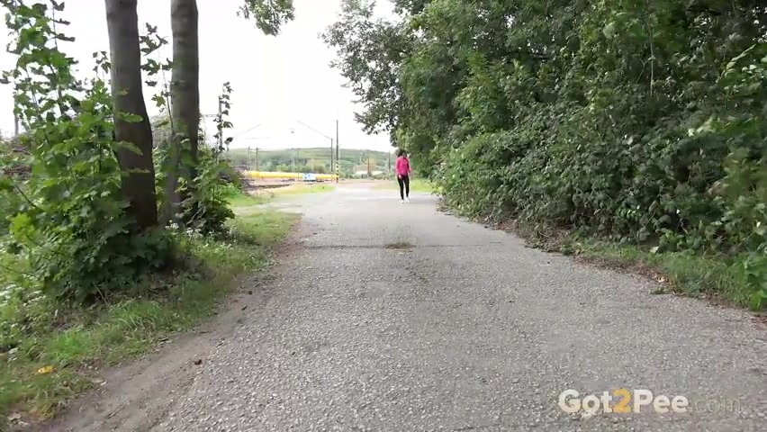 Click to play video Outdoor pee