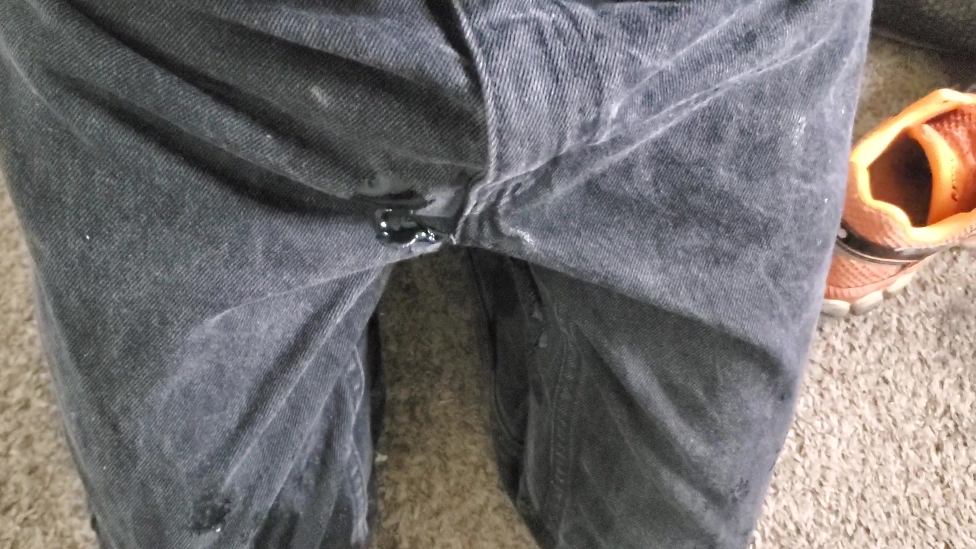 Click to play video Wetting jeans M