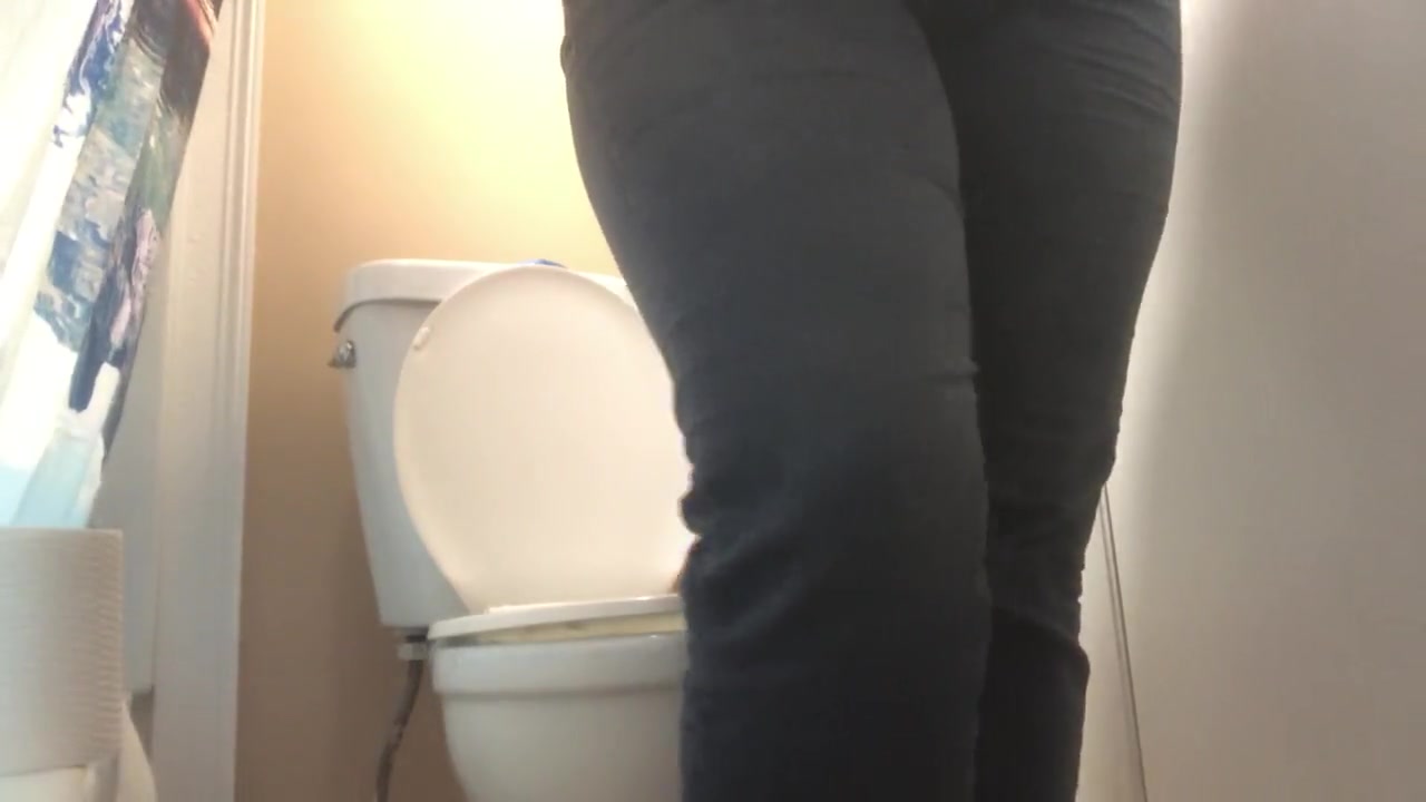Click to play video Desperate to Pee after a Concert - Pornhub. com