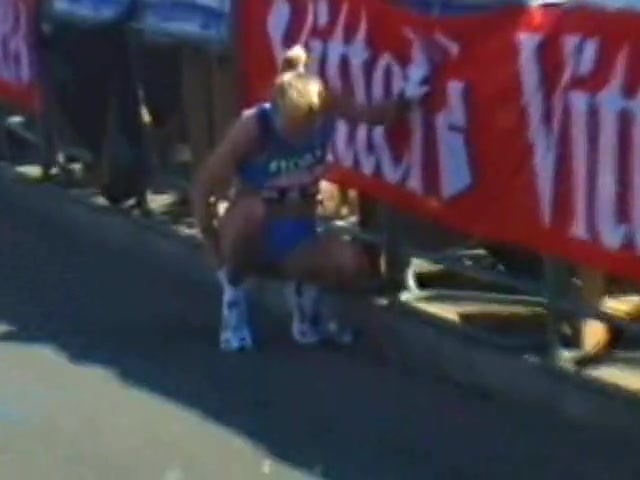 Click to play video London marathon roadside piss. Well done girl!