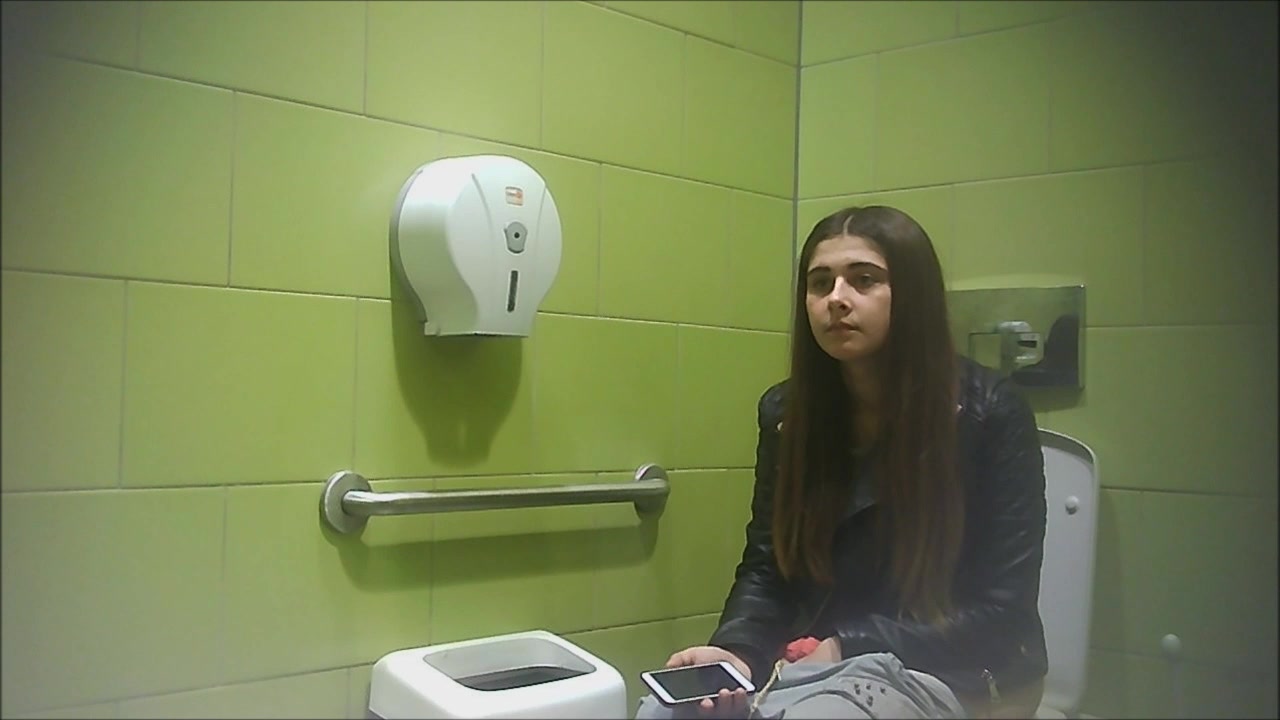 Click to play video Public toilet no wipe
