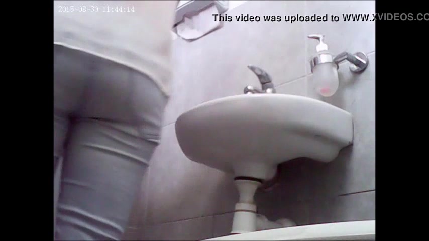 Click to play video public toilet wc spy young ass pussy - XVIDEOS. COM