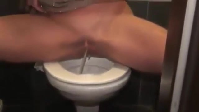 Click to play video Gilfriend Piss