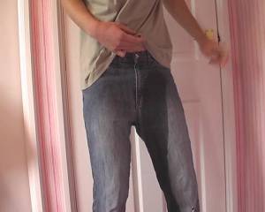 Click to play video Desperate piss in jeans and grey briefs