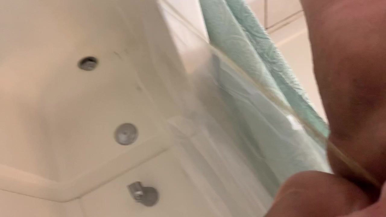 Click to play video Pissing in Tub - Pornhub. com
