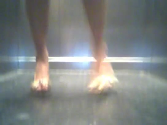 Click to play video Girl Pees All Over Elevator Floor