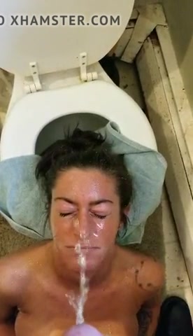 Click to play video Amateur Piss Drink - video 455