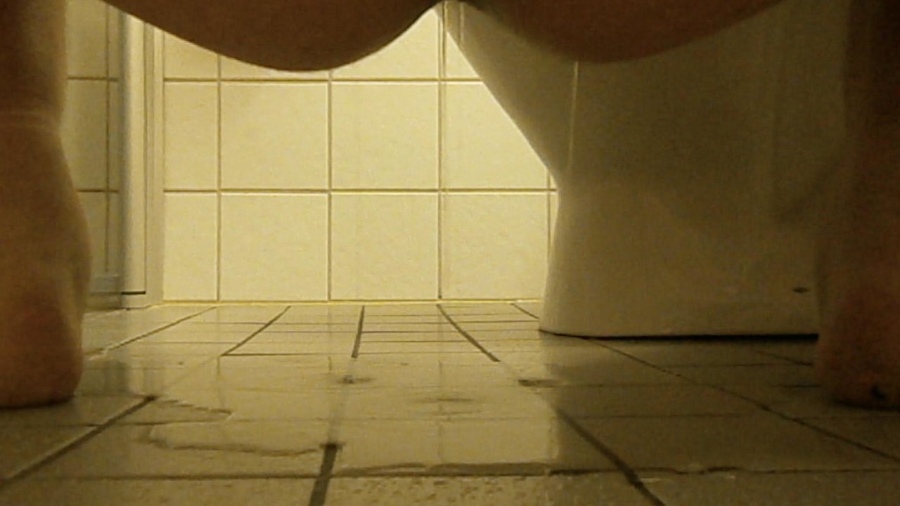 Click to play video I pee on toilet floor showing butthole