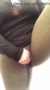 Click to play video Bbw legging pee