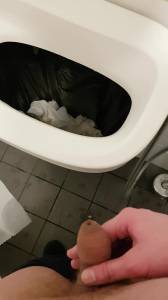 Click to play video Me making a mess in public toilet