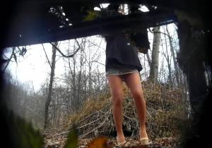Click to play video Couple Piss Outdoors