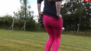 Click to play video Pink Jeans Outdoor Peed