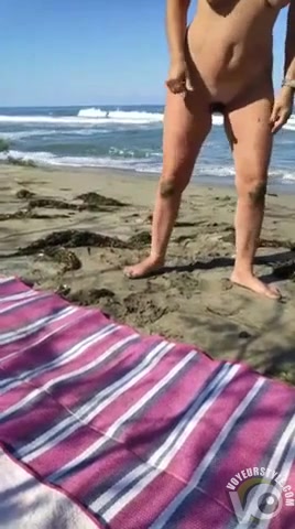 Click to play video Milf anal fisting and piss on the beach