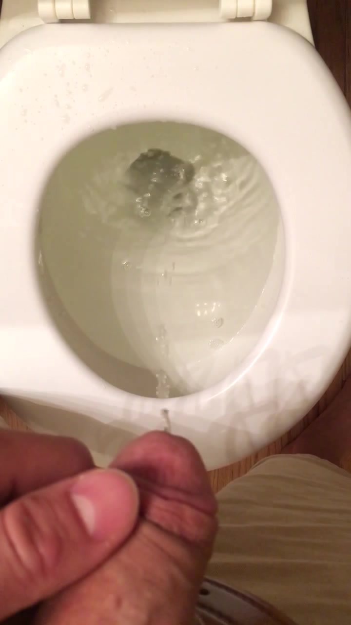 Click to play video Just some messy pissing