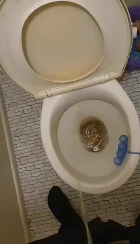 Click to play video LITTLE MESSY PISS