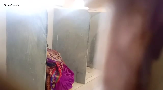 Click to play video Desi public toilet pissing spy