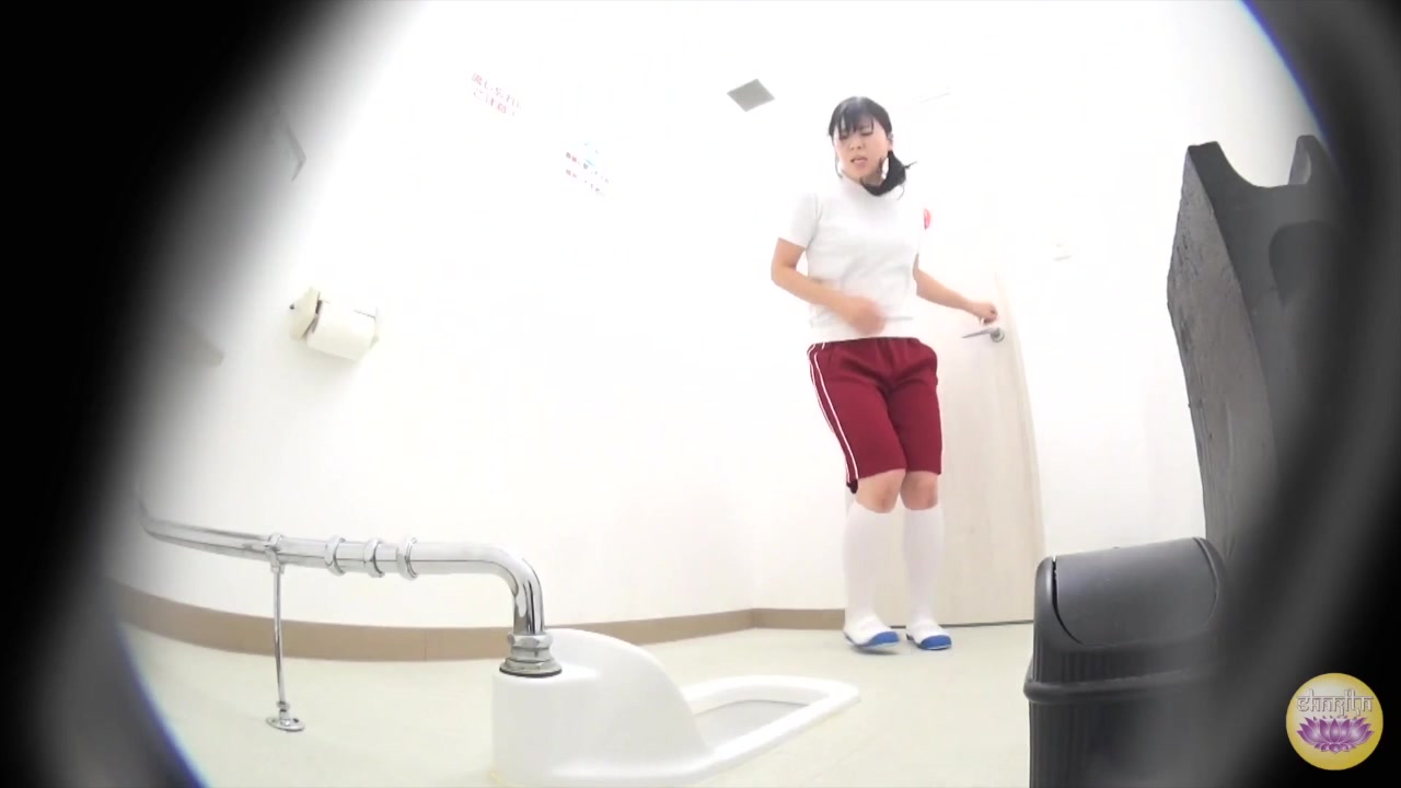 Click to play video Japanese pee farts